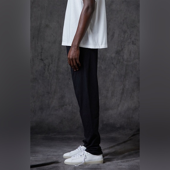 FEAR OF GOD ESSENTIALS Black Jersey Lounge Pants - Picture 2 of 13